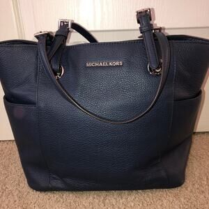 New Michael Kors Purse jet set navy leather bag new